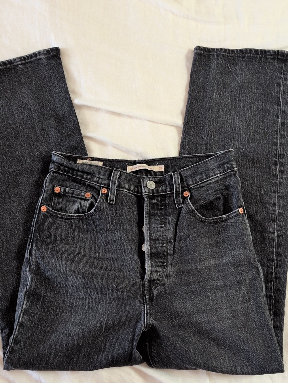 Levi's Ribcage Straight Black Women's Jeans with Button-Fly